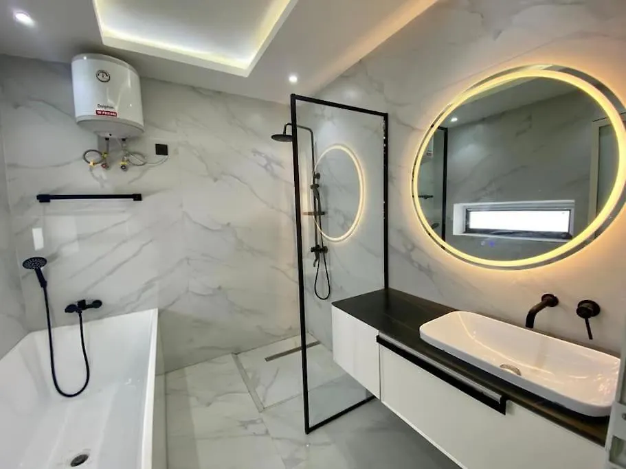 Magnifique Appartement: Luxe Piscine et Terrasse aux Almadies Dakar Apartment