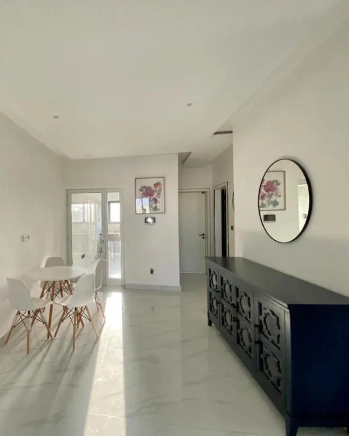 Magnifique Appartement: Luxe Piscine et Terrasse aux Almadies Dakar Apartment